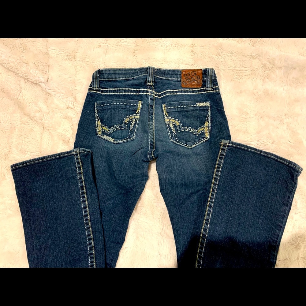 Big Star Maddie 26R Mid Rise Bootcut Jean